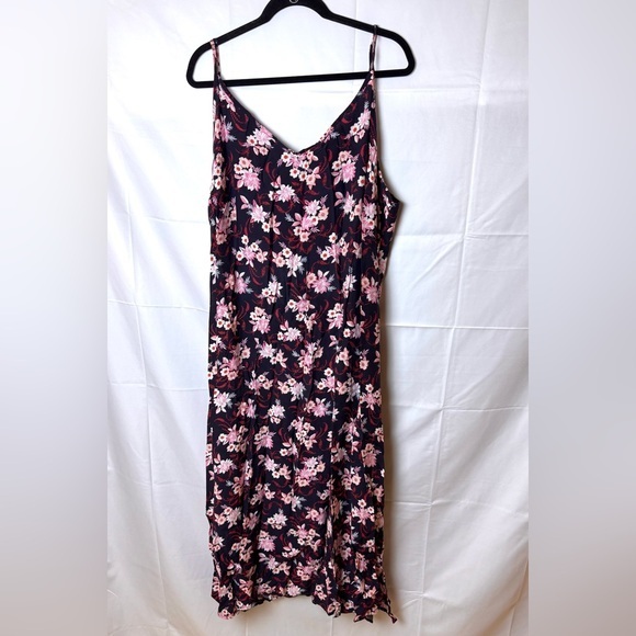 LOFT Dresses & Skirts - LOFT Black and Pink Floral Midi Dress Size 22